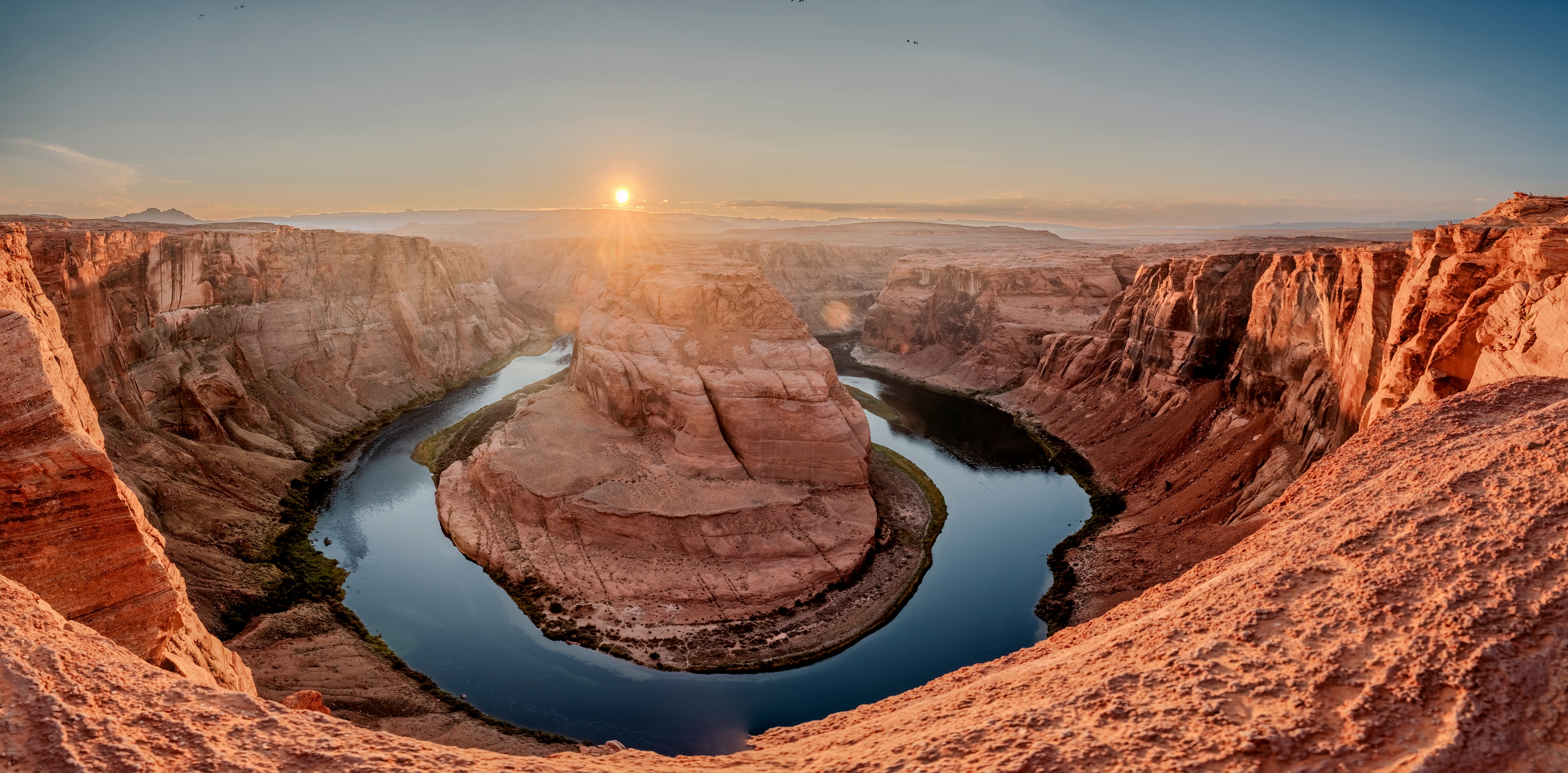Horseshoe Bend at sunrise — the HDR original, as captured.